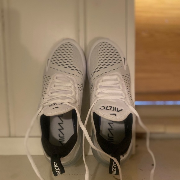 Nike sneakers - Picture 3 of 6